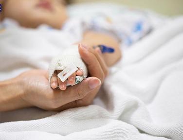 Ca cúm A/H5 đầu tiên từ 8 năm qua đã cai máy thở, bị suy thận