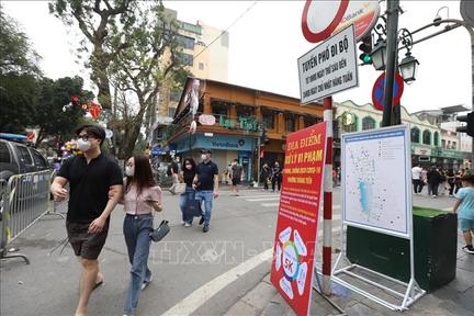 Hà Nội thêm hơn 16.000 ca COVID-19 mới; số ca nặng, nguy kịch giảm rất mạnh