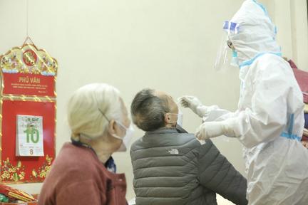 Lại lập kỷ lục, Hà Nội lên gần 7.500 ca COVID-19 mới ngày 23/2
