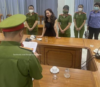 Khởi tố bà Nguyễn Phương Hằng