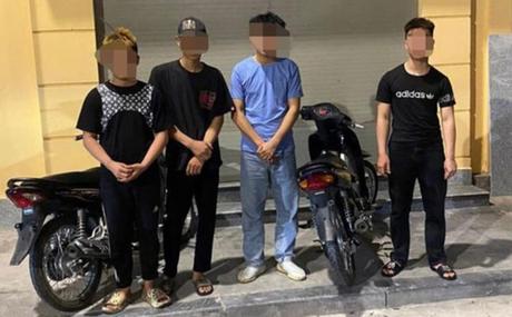 Công an Hà Nội ngăn chặn đoàn đua xe sau trận giao hữu của U23 Việt Nam