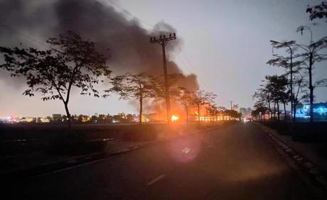 Hà Nội: Kịp thời dập tắt vụ cháy tại kho, xưởng vải 