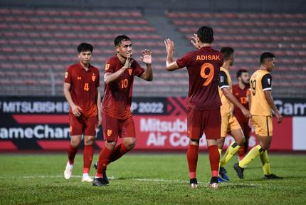 Thắng giòn giã Malaysia, tuyển VN vững chắc ngôi đầu bảng ở AFF CUP 2022