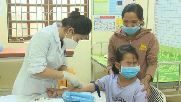 Nguyên nhân khiến hàng trăm học sinh ở Bắc Kạn sốt cao