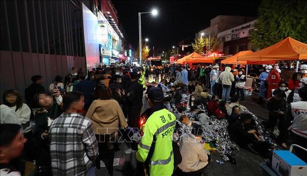 Vụ giẫm đạp ở Seoul: Đại sứ quán Việt Nam xác nhận có 1 công dân thiệt mạng