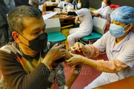 Hà Nội ngày 30/12: 1.866 ca mắc mới, trong đó 699 ca cộng đồng