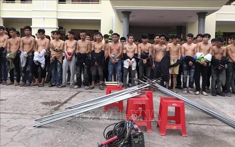 Bắt giữ 59 đối tượng của 2 băng nhóm 