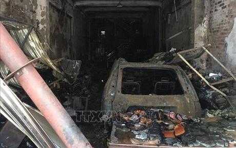 Thanh Hóa: Hỏa hoạn thiêu rụi căn nhà 3 tầng bán vàng mã