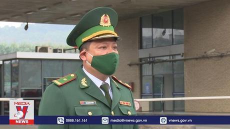 Hơn 850 tấn hàng thông quan qua cửa khẩu Lào Cai