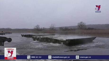 Tổng thống Mỹ kêu gọi Nga xuống thang căng thẳng