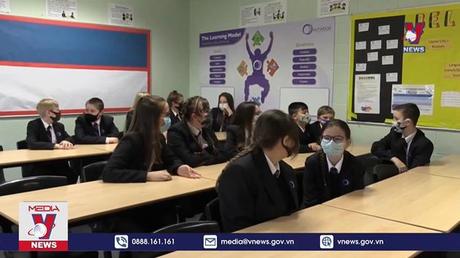 Anh khuyến nghị học sinh đeo khẩu trang đến trường