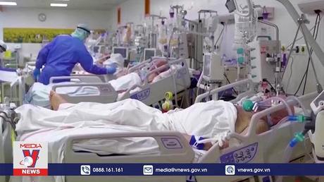 Người dưới 20 tuổi chiếm 1/4 số ca mắc mới COVID-19 tại Italy