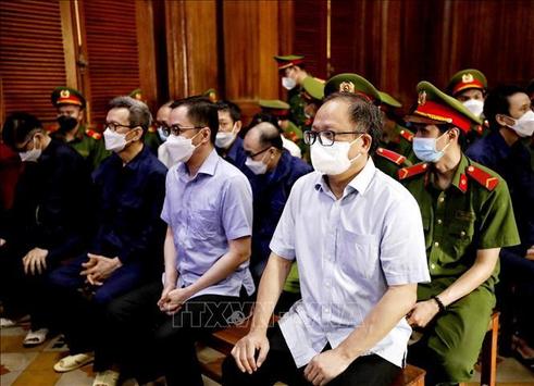 Đề nghị tuyên phạt bị cáo Tất Thành Cang 12 đến 14 năm tù