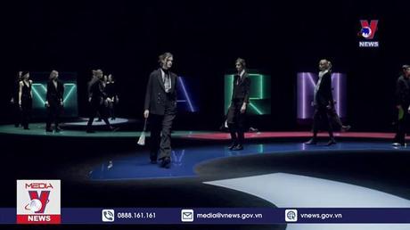 Giorgio Armani hủy các buổi trình diễn trực tiếp do COVID-19