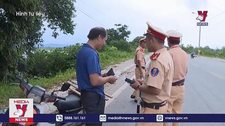 Tăng gấp đôi mức phạt không đội mũ bảo hiểm với xe máy

 