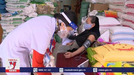 Hà Nam tiêm lưu động vaccine phòng COVID-19