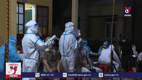 Bắc Ninh khen thưởng lực lượng y tế tham gia phòng, chống dịch