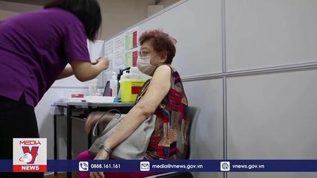 Singapore điều chỉnh quy định tiêm đủ vaccine ngừa COVID-19