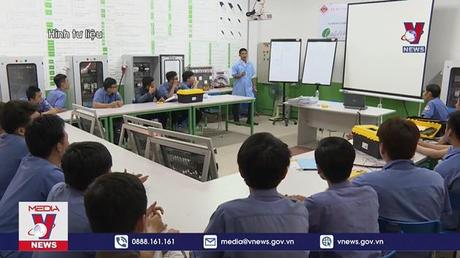 Nhiều trường đại học cho sinh viên trở lại trường sau Tết