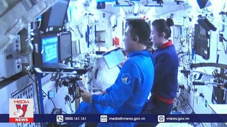 Trung Quốc ghép nối thủ công tàu chở hàng trên vũ trụ