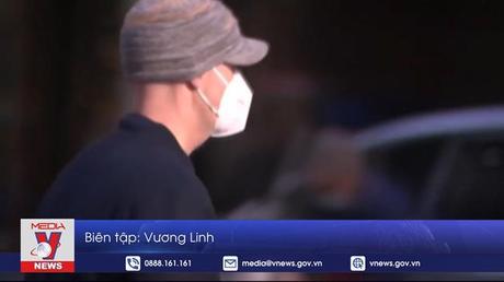 Người đeo khẩu trang vải tại Rumani bị phạt 