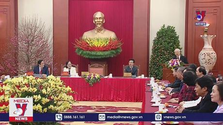 Tổng Bí thư gặp mặt đại biểu dự Đại hội VI Hội Người cao tuổi Việt Nam