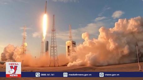 Iran phóng thành công tên lửa mang vệ tinh