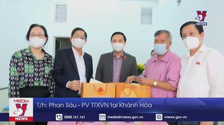 Phó Chủ tịch Quốc hội thăm gia đình chính sách, hộ nghèo tỉnh Khánh Hòa