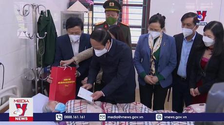 Phó Thủ tướng Lê Văn Thành tặng quà Tết tại Hà Nam