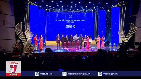 Trao giải thưởng văn học nghệ thuật 2021