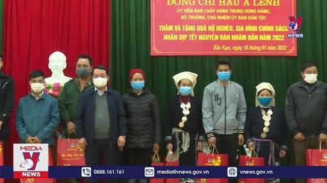 Đoàn Ủy ban Dân tộc tặng quà Tết Nguyên đán tại Bắc Kạn