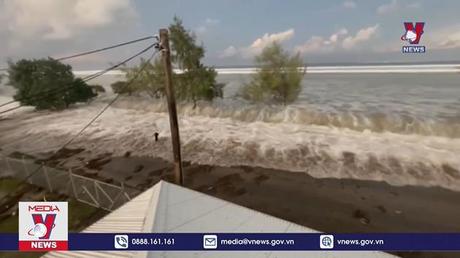 Nhiều nước ban bố cảnh báo sóng thần