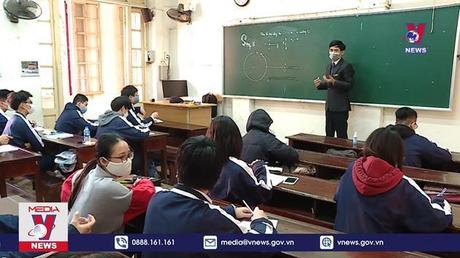 Học sinh lớp 7-12 Hà Nội có thể trở lại trường sau Tết