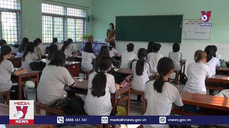  Học sinh lớp 9, lớp 12 Đồng Tháp đến trường học trực tiếp