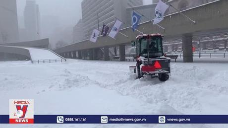 Bão tuyết cản trở hoạt động giao thông tại Mỹ và Canada