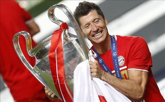 Lewandowski đạt danh hiệu 'Cầu thủ xuất sắc nhất năm' của FIFA