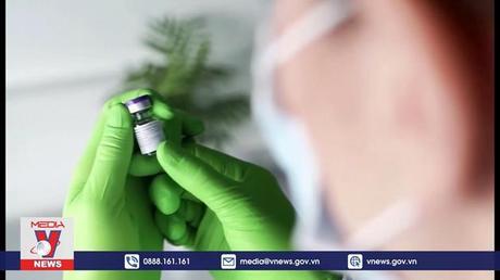 Pfizer sản xuất đại trà vaccine ngừa biến thể Omicron