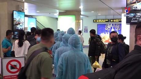 Trục xuất 10 đối tượng nhập cảnh trái phép tại TP Hồ Chí Minh