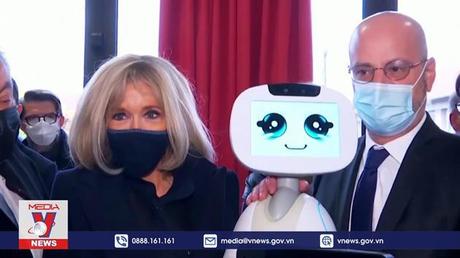 Giải pháp công nghệ cho những học sinh không thể tới trường