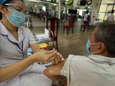 Ngày 21/1, Hà Nội công bố 2.805 ca nhiễm mới SARS-CoV-2, hiện có 65.185 ca F0 đang điều trị