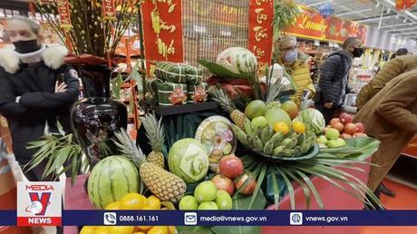 Siêu thị Carrefour tại Pháp lần đầu đón Tết Việt Nam