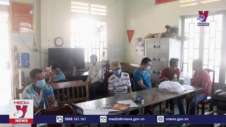 Bình Phước phá sòng bạc tại điểm thu mua mủ cao su