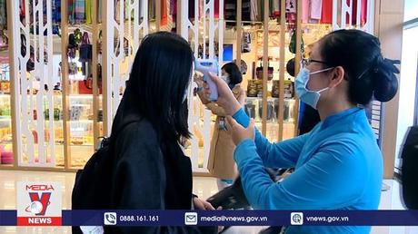 Bỏ kiểm tra giấy xét nghiệm khi đi máy bay