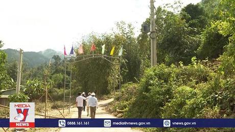 Niềm vui của đồng bào nơi từng sạt lở núi