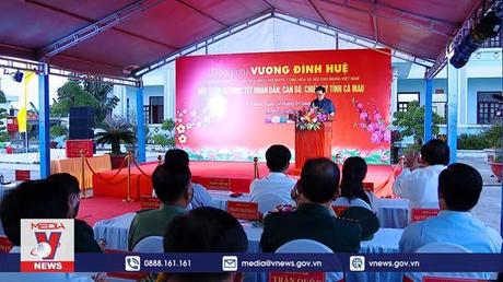 Chủ tịch Quốc hội dự Chương trình Xuân biên phòng tại Cà Mau