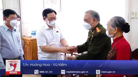 Chủ tịch Quốc hội thăm chúc Tết Tiểu đoàn U Minh 2, tỉnh Cà Mau