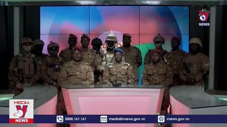 Quân đội Burkina Faso tuyên bố phế truất Tổng thống