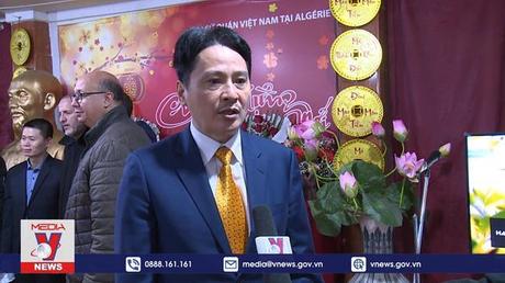 Cộng đồng người Việt tưng bừng đón Tết xa quê