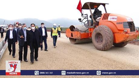 Thủ tướng dự thông xe kỹ thuật cao tốc Vân Đồn - Móng Cái