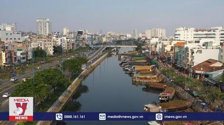 Nhộn nhịp chợ hoa xuân 